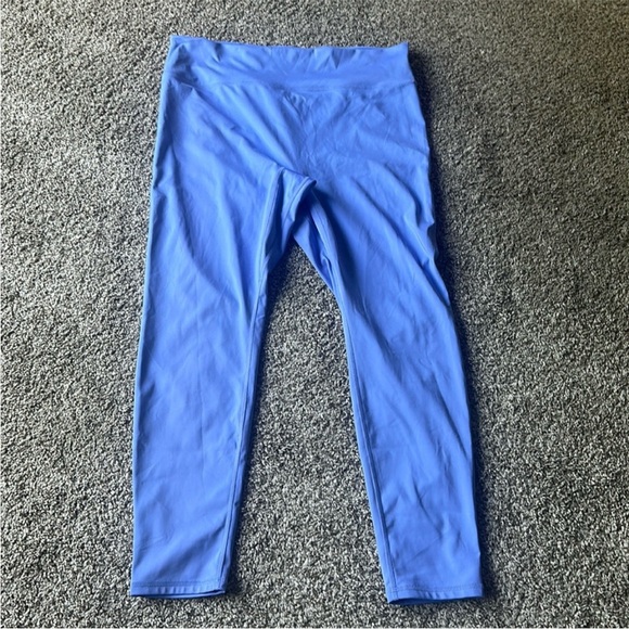 Fabletics Pants - Fabletics Motion 365+ Leggings